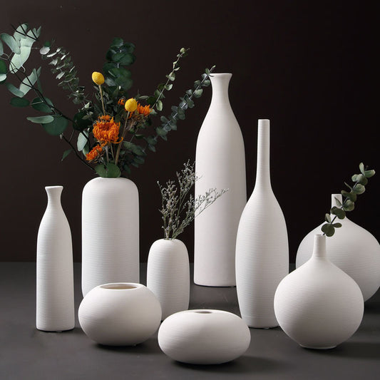 Eleganz-Serie ‘Purismo’: Keramikvasen in Weiß für zeitloses Flair