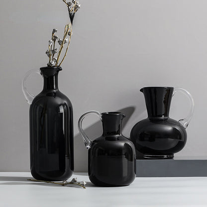 Vase ‘Nocturne Chic’ – Eleganter Glaskrug in Tiefschwarz