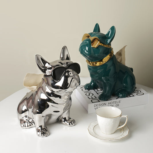 Elegante Porzellan Bulldogge - Ein Hauch von Charme und Charakter